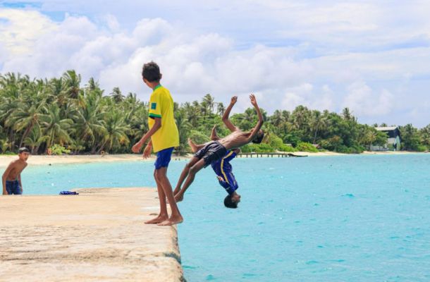 Islas locales vs resort en Maldivas